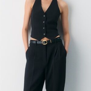 NWOT Aritzia Black backless Halter Top vest